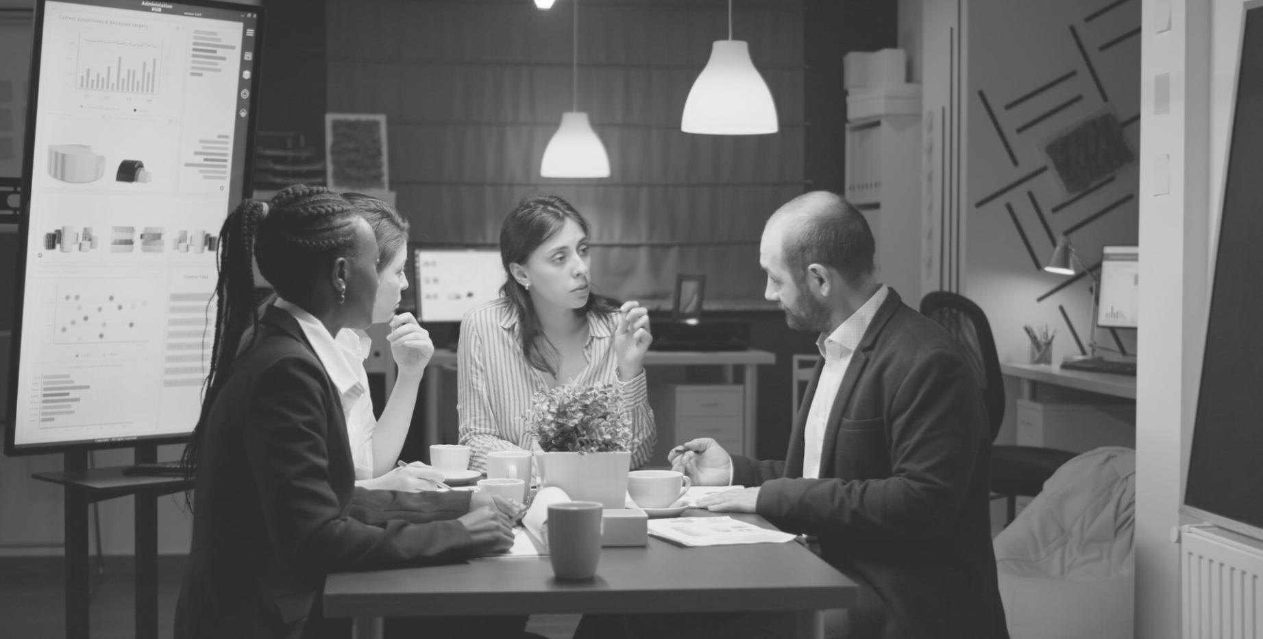 Emprendedores en taller de finanzas